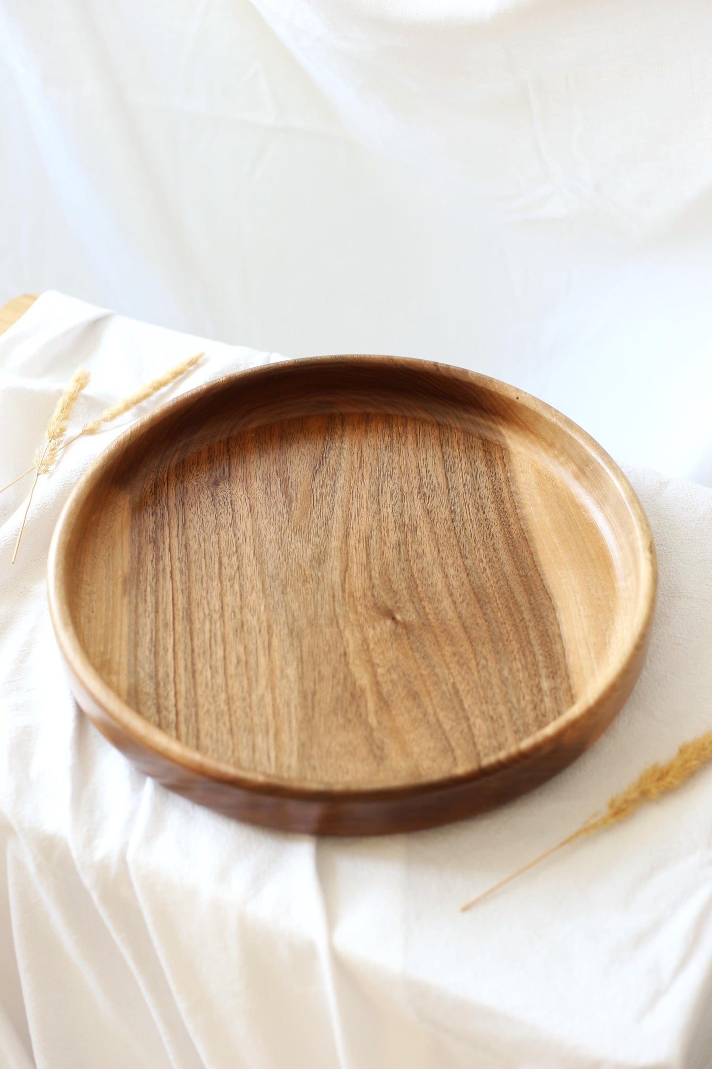 Large Walnut Wooden Bowl – Handmade Round Bowl (35.5 cm Diameter)
