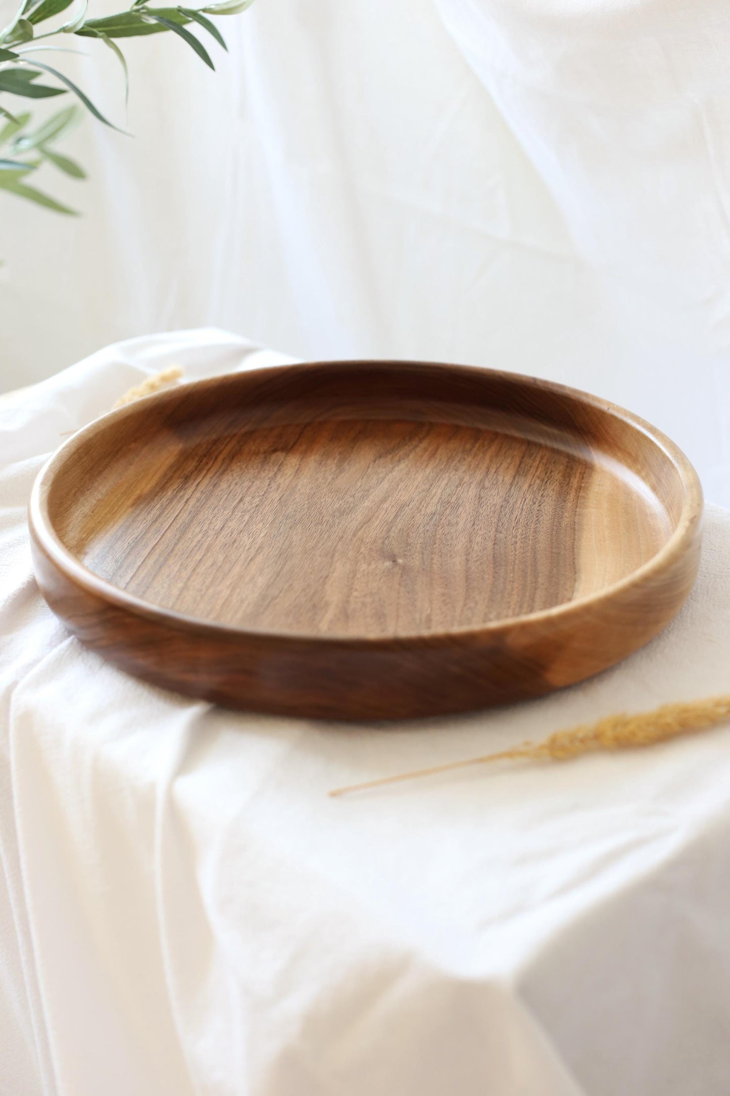 Large Walnut Wooden Bowl – Handmade Round Bowl (35.5 cm Diameter)