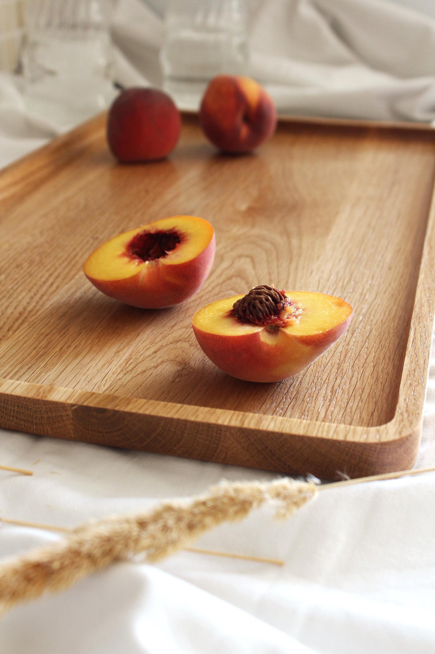 Natural Wooden Serving Tray – Rectangular Oak Tray for Drinks, Snacks & Home Decor