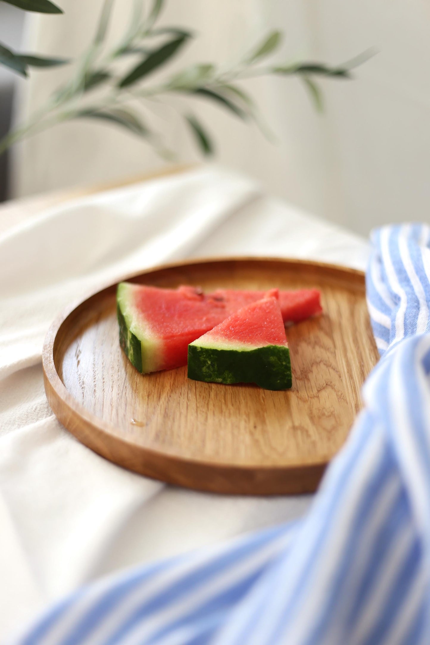 Round Oak Wooden Trays – Serving Boards in Three Sizes