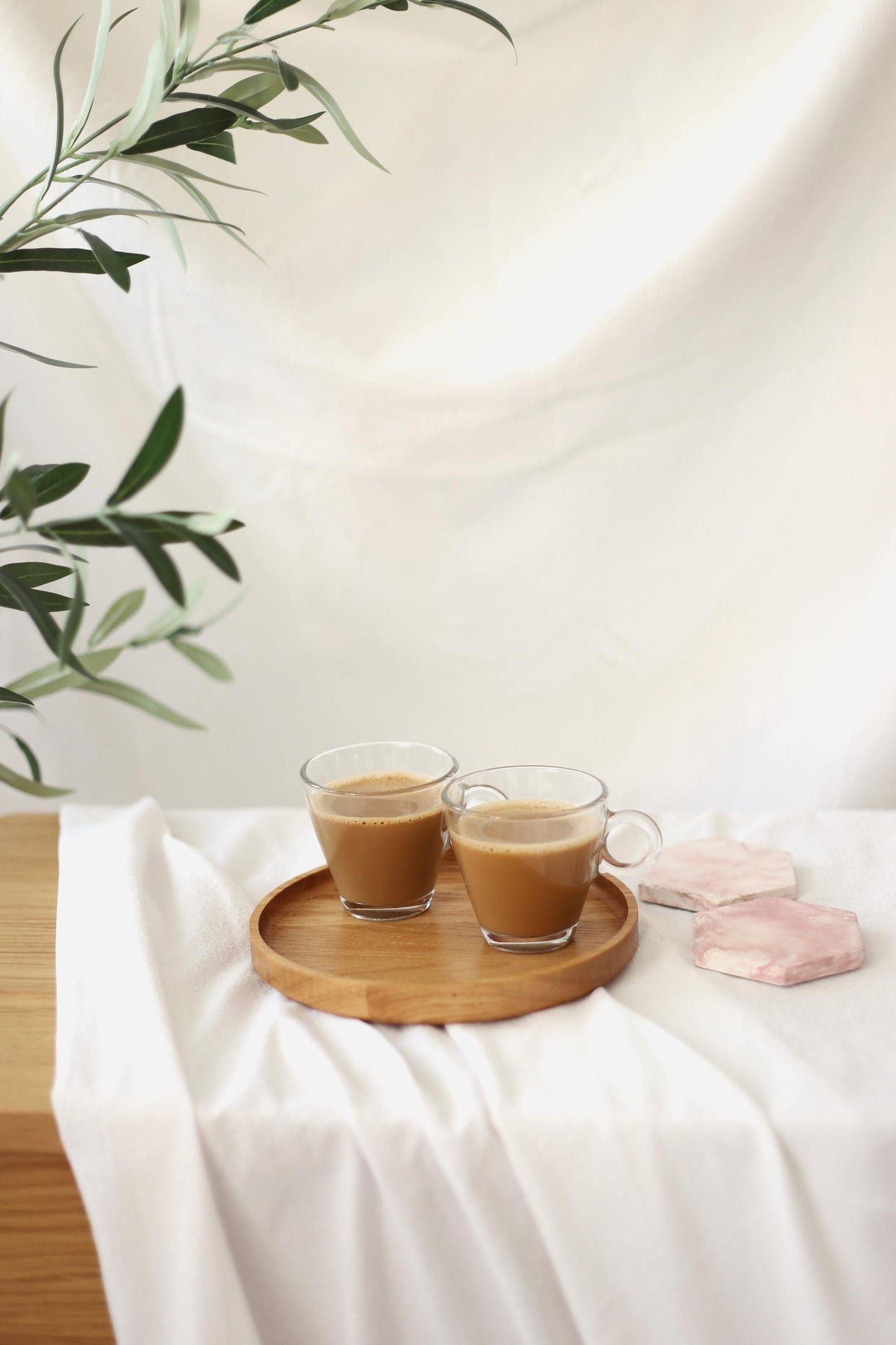 Round Oak Wooden Trays – Serving Boards in Three Sizes