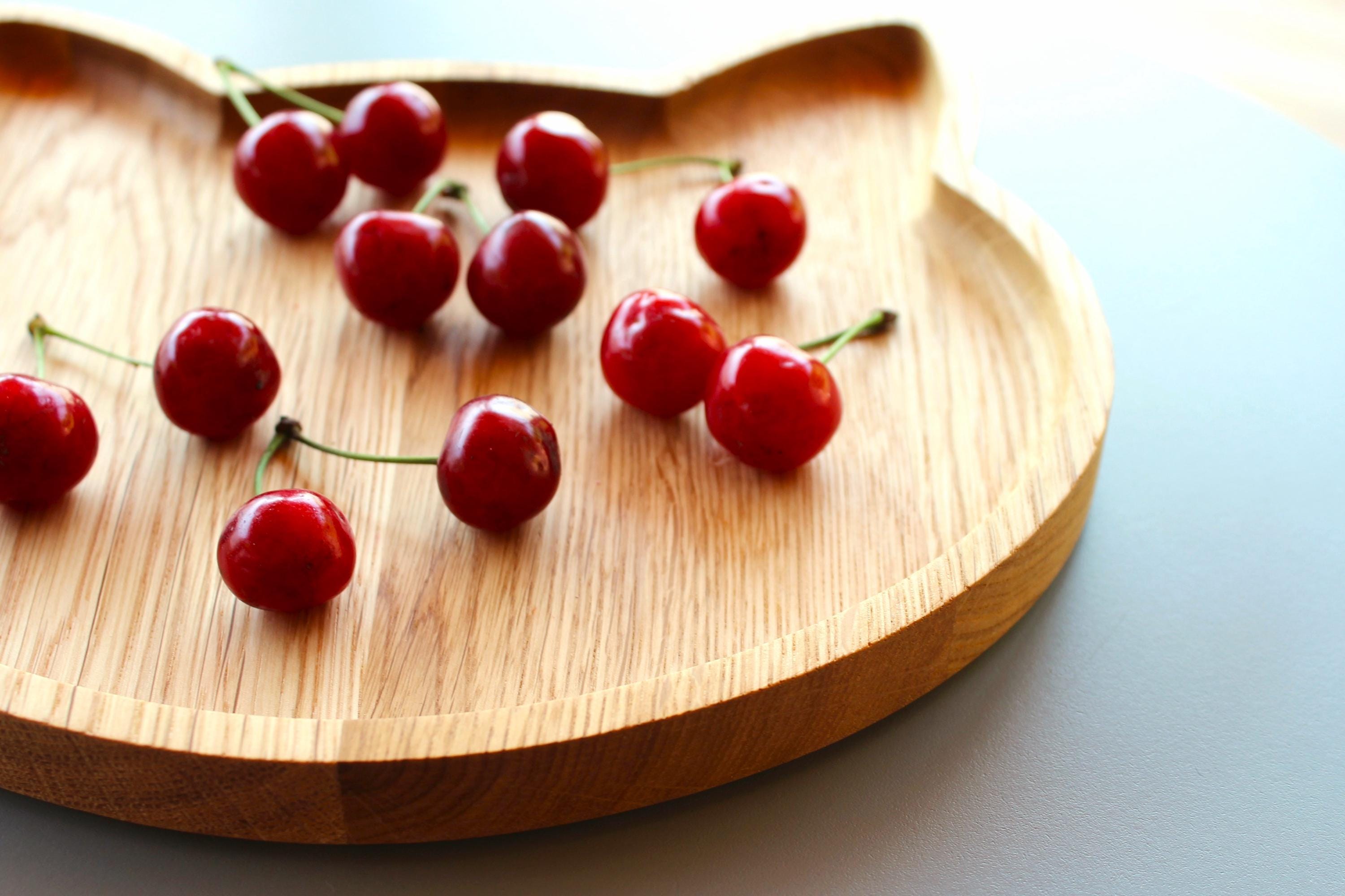 Oak Cat Tray: Minimalist Wood Catch-All Dish, Optional Engraving