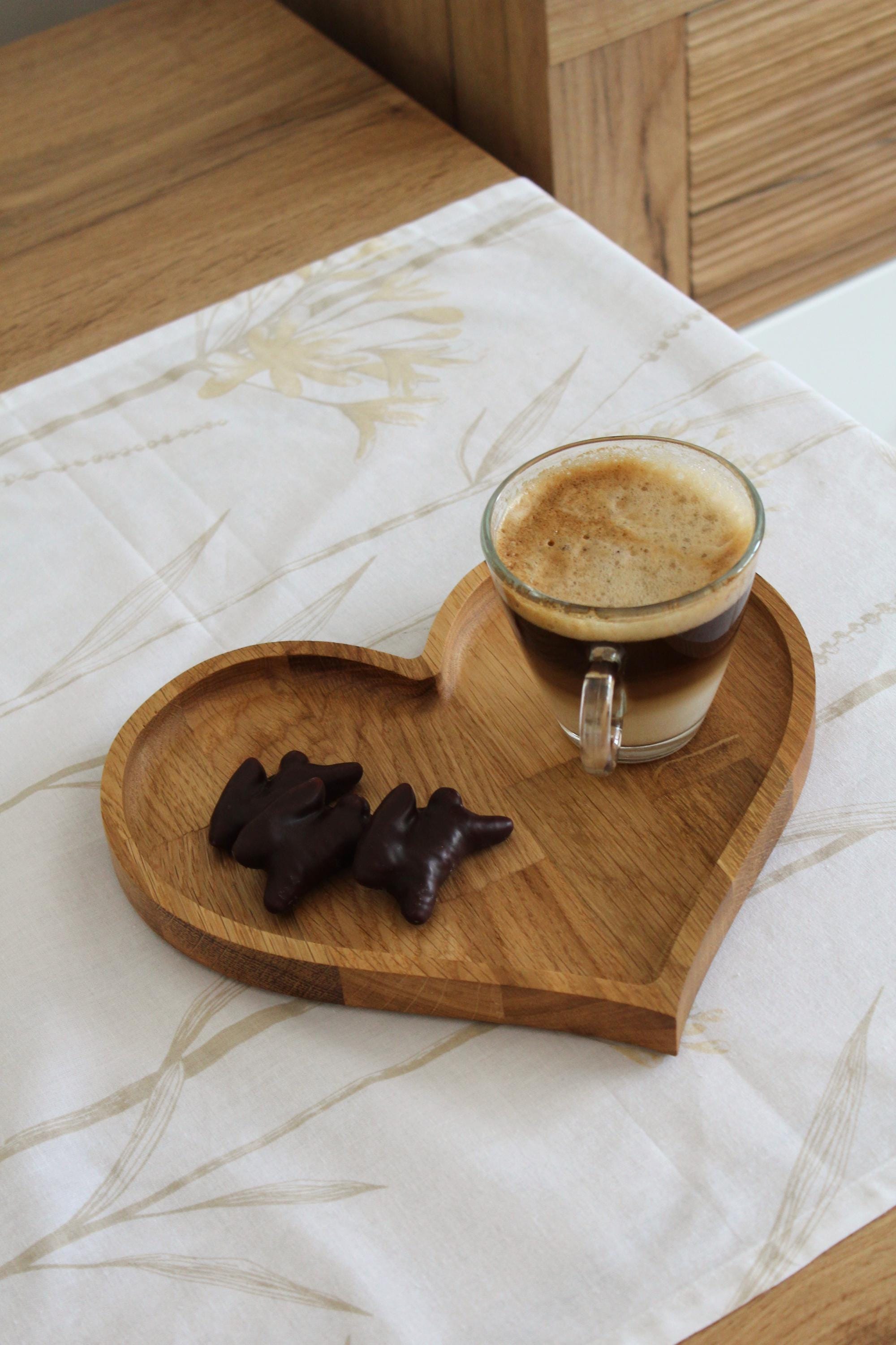 Heart-Shaped Oak Wood Tray: Minimalist Decorative Catchall