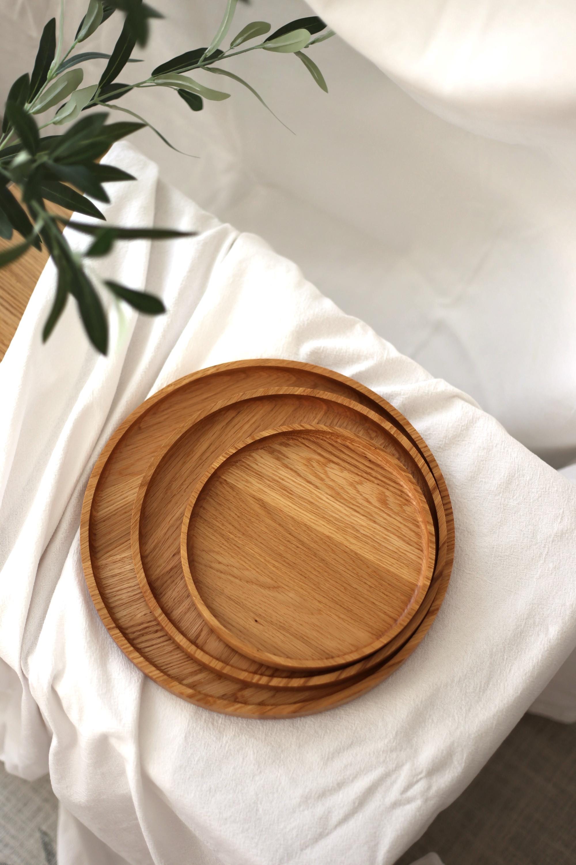 Round Oak Wooden Trays – Serving Boards in Three Sizes