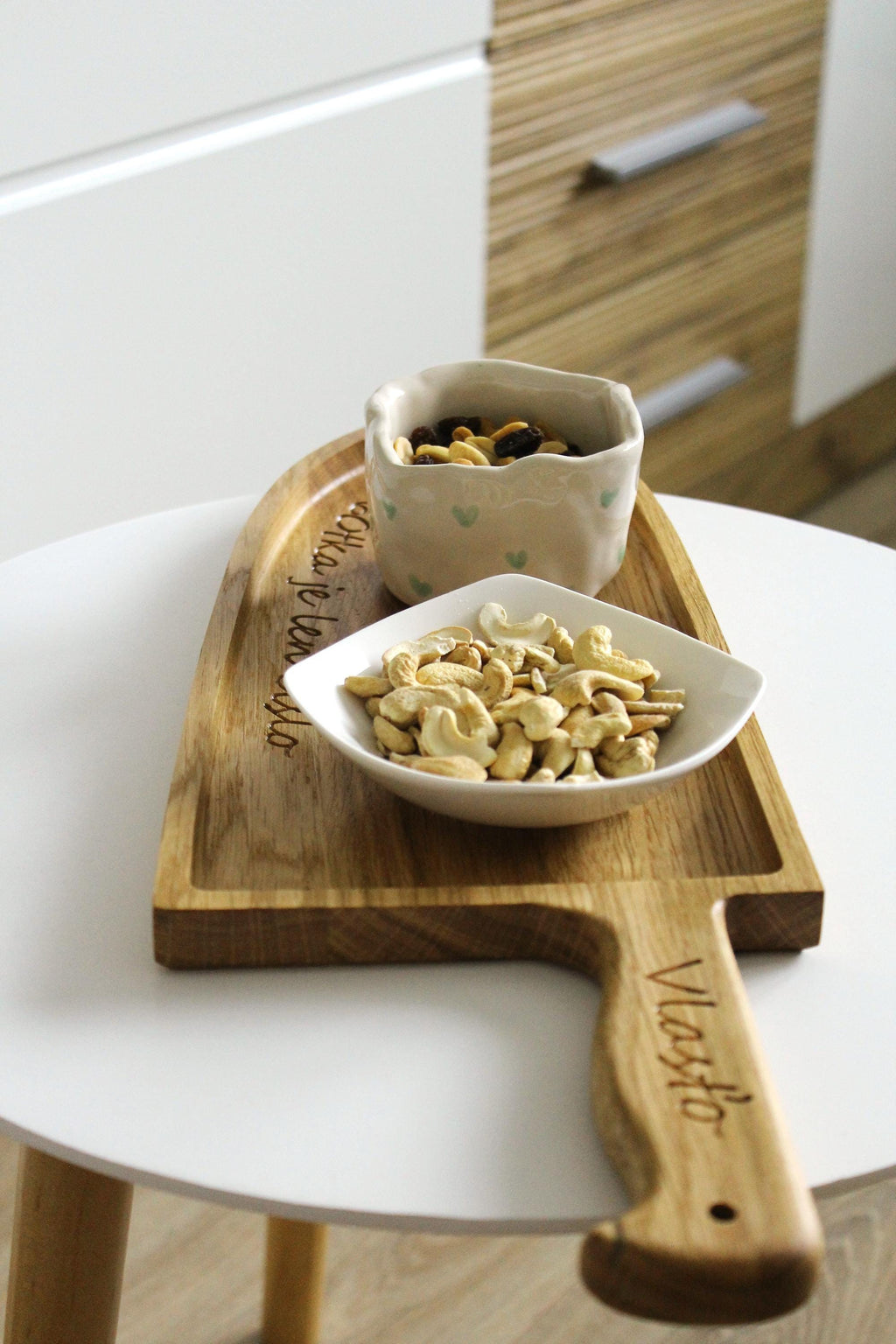 Personalized Knife-Shaped Wooden Serving Tray – Unique Birthday Gift (with text of your choice)