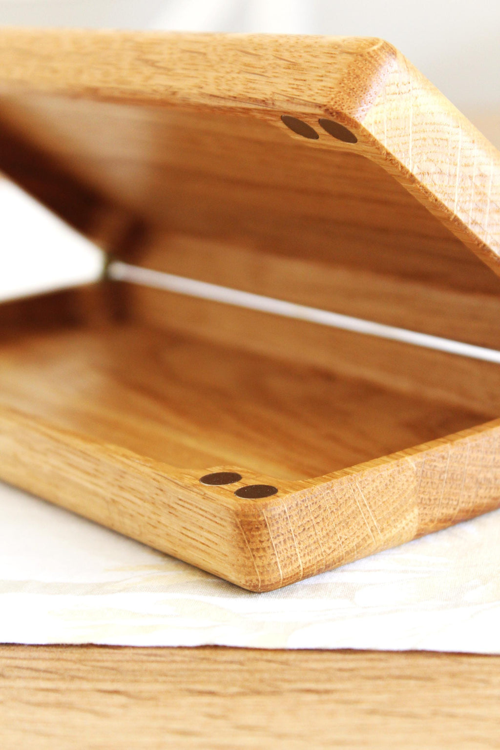 Handmade Oak Jewelry Box | Magnetic Wooden Keepsake Box | Minimalist Gift for Her | Jewelry Organizer 20x10x4cm