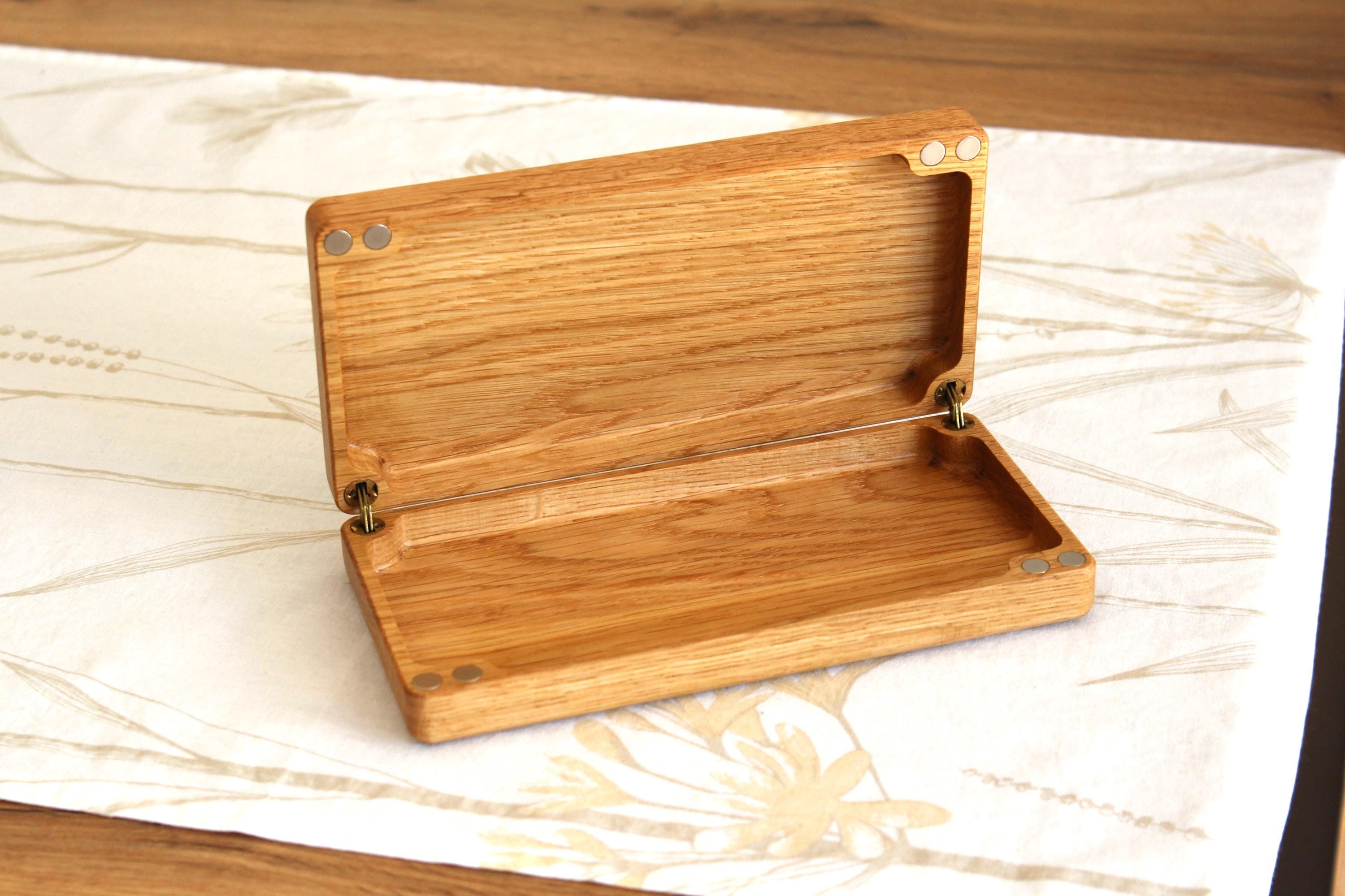 Handmade Oak Jewelry Box | Magnetic Wooden Keepsake Box | Minimalist Gift for Her | Jewelry Organizer 20x10x4cm