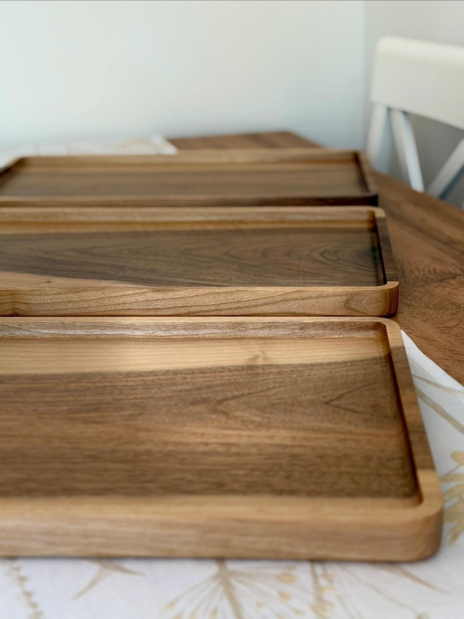 Walnut Wood Serving Tray – Handmade Wooden Tray 50x30 cm – Modern Minimalist Serving Board – Coffee Table Tray – Kitchen Decor