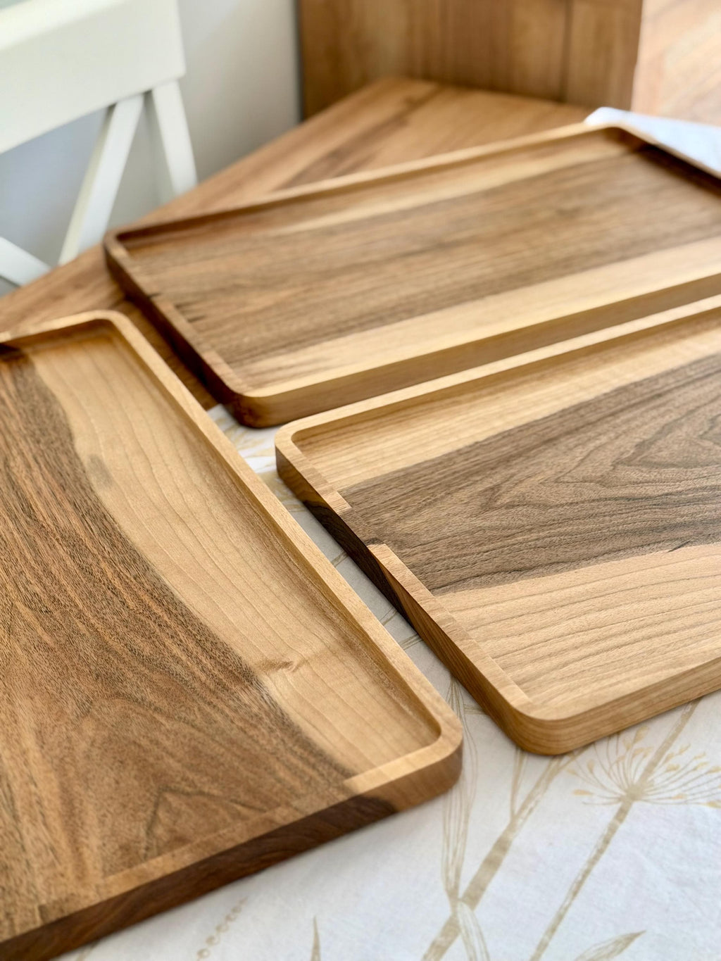 Walnut Wood Serving Tray – Handmade Wooden Tray 50x30 cm – Modern Minimalist Serving Board – Coffee Table Tray – Kitchen Decor